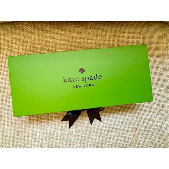 NWT Kate Spade Women's Pajamas Make-up Bag & Socks Gift Set Bundle Black Medium - Picture 9 of 16
